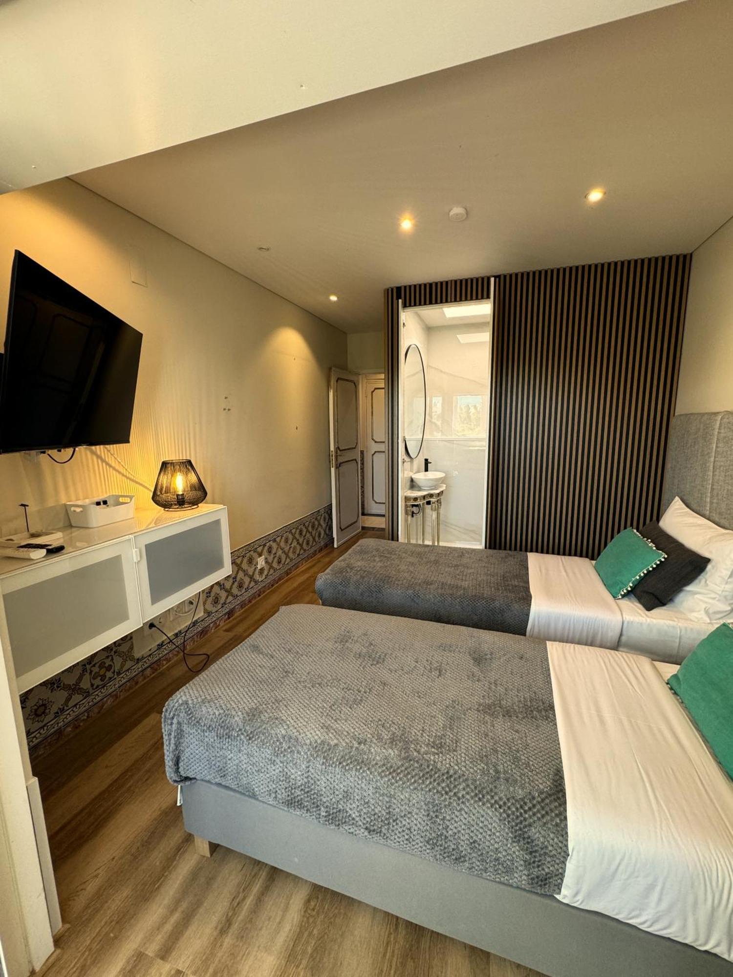 Lx Art Flats | Flat Two Maison d'hôtes